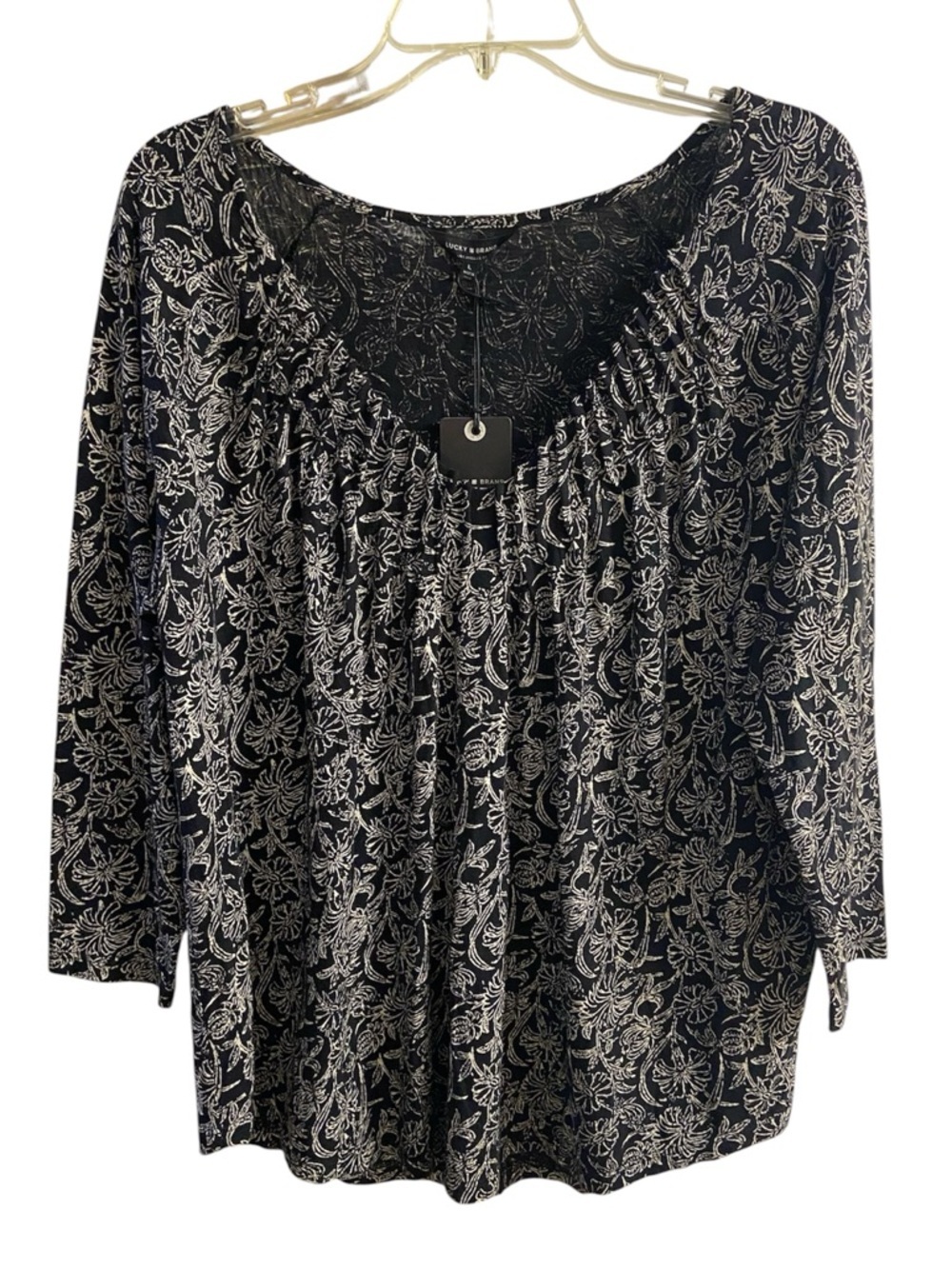 Lucky Brand black white floral v neck blouse Large NWT - Picture 2 of 8